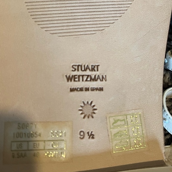 Stuart Weitzman Kora Pearly Stud Gladiator Sandals Seashell - Picture 8 of 8